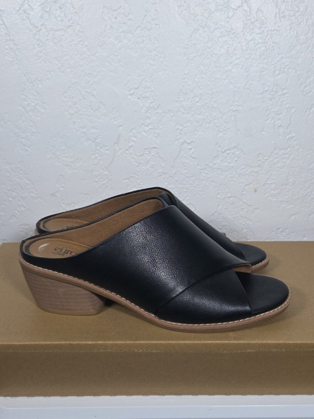Eurosoft by Sofft Sandals Womens 9 M Black Slide Leather Mule Slip On